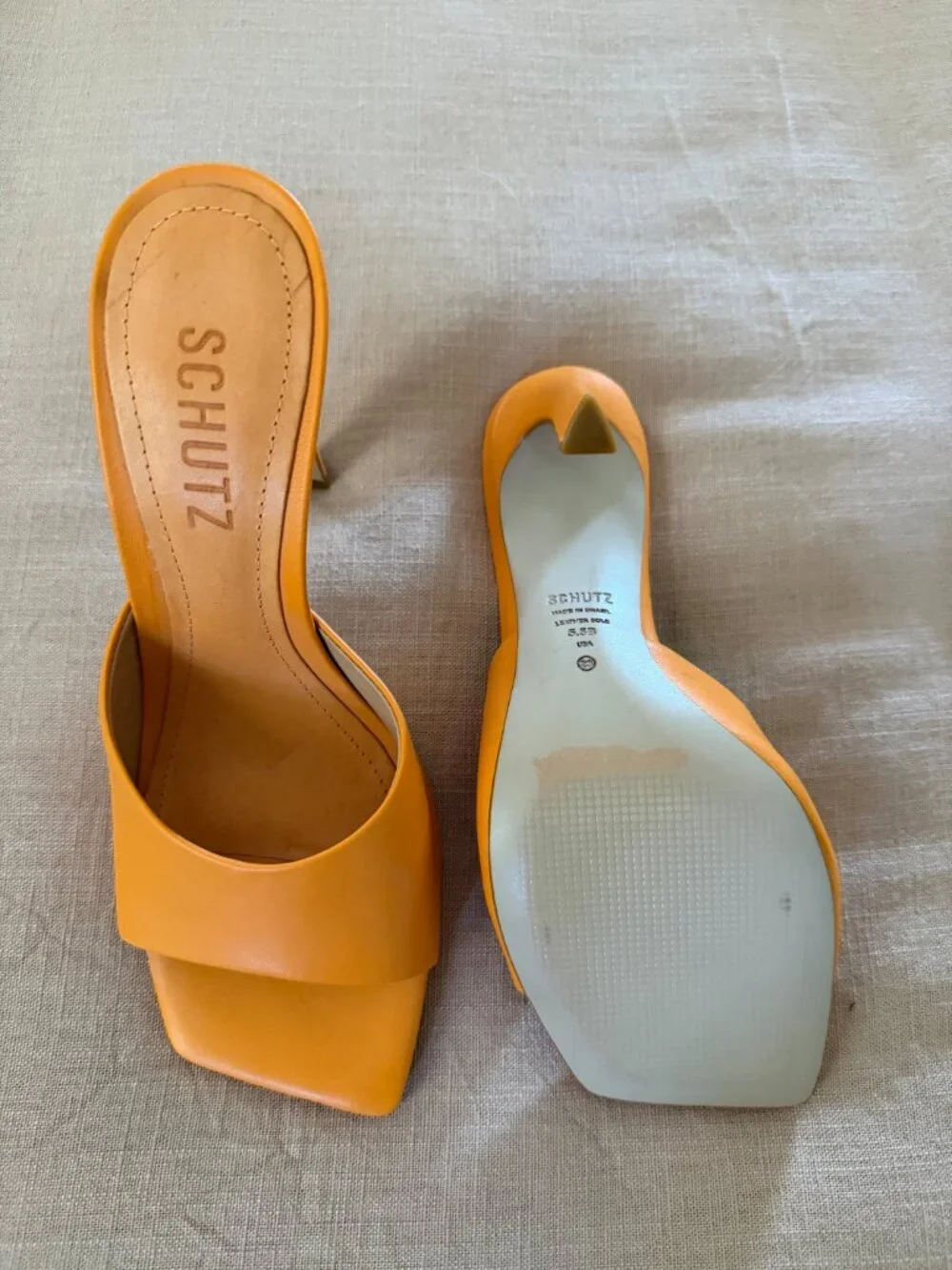 Shutz Heel Size 5.5 Never Worn